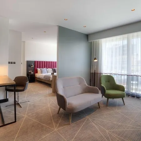 Be.hotel Hotel