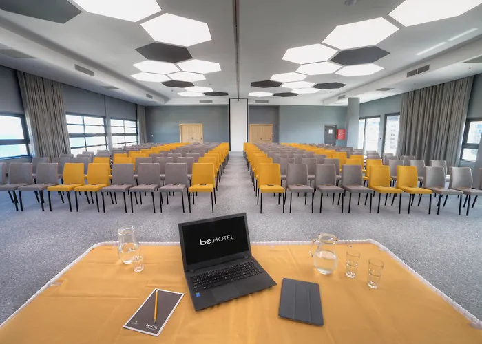 Be.hotel Hotel