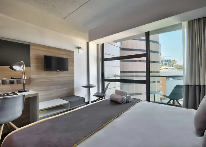 Be.hotel Saint Julian's